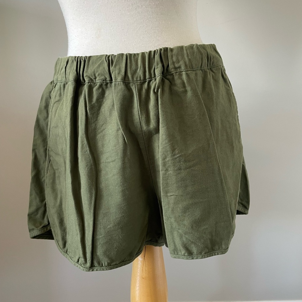 Madewell Olive Casual Shorts for Women